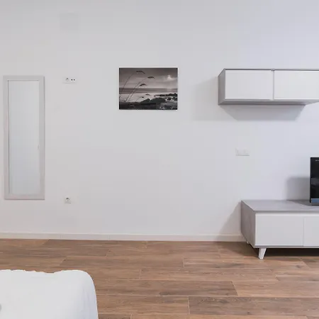 Moderno Loft A 1 Paso Del Centro Διαμέρισμα